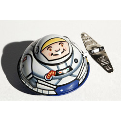 Tin Oval Spaceman Clockwork Tin Toy