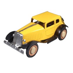 Oldtimer Automobile - yellow