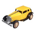 Oldtimer Automobile - yellow